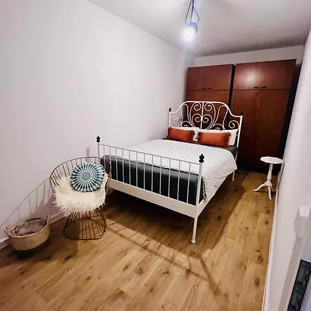 Gdr Flat With Rooftop Terrace Zingster Str Apartman